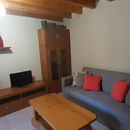 Casa De Aldea La Jaya I Ortiguero